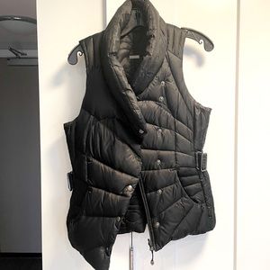 Reversible Black Lululemon Vest with Belt